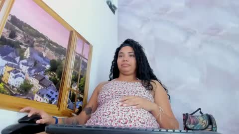 ellybloom online show from June 20, 2026, 2:42 pm