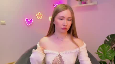 Snapshot of ellycolins_ chatting on May 24, 2026, 3:11 am Elly online show from May 24, 2026, 3:11 am