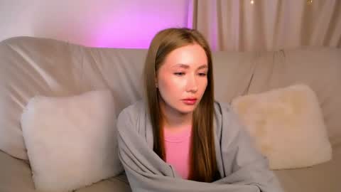 Snapshot of ellycolins_ chatting on May 27, 2026, 3:14 am Elly online show from May 27, 2026, 3:14 am