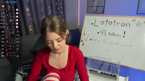 Snapshot of ellyford chatting on December 14, 2024, 6:20 pm Elly online show from December 14, 2024, 6:20 pm