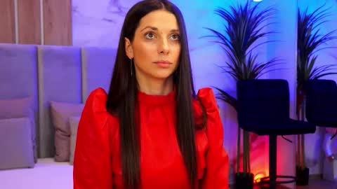 Elly online show from February 14, 2026, 7:21 pm