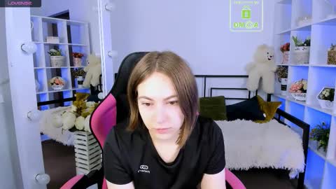 elma_lily online show from October 21, 2025, 5:41 am