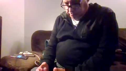 elmario24 online show from November 24, 2025, 8:58 am