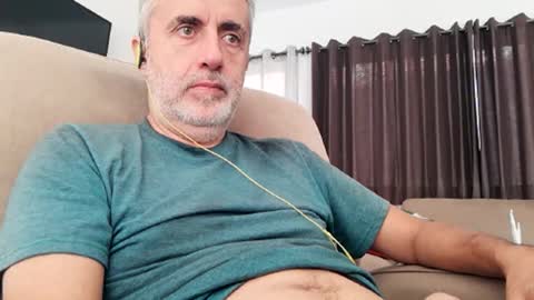 Snapshot of elmejorfvb2 chatting on December 17, 2025, 6:14 pm fer online show from December 17, 2025, 6:14 pm