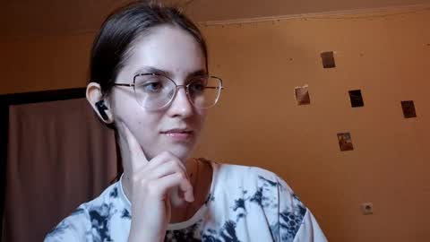 Kate online show from May 25, 2026, 1:50 pm