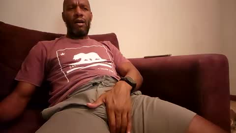 My name is Elmore. Please say hello I like to chat with you. If you have requests or dirty talk please use tip online show from February 2, 2025, 3:43 am