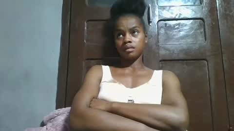 elodie228680 online show from May 8, 2026, 7:36 am