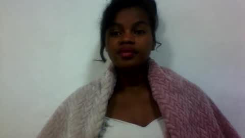 elodie228680 online show from June 10, 2026, 6:40 pm