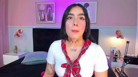 Snapshot of elodie_walker chatting on September 10, 2025, 12:27 pm Elodie online show from September 10, 2025, 12:27 pm