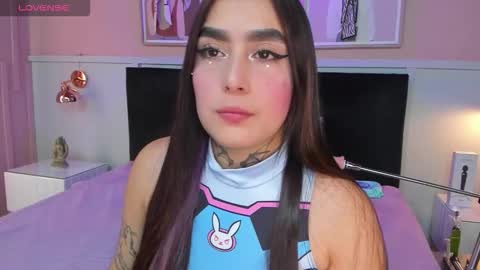 Snapshot of elodie_walker chatting on September 25, 2025, 12:53 pm Elodie online show from September 25, 2025, 12:53 pm