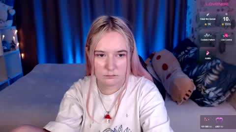 Snapshot of elovinora chatting on December 29, 2024, 1:13 am Ela give me a thumbs up if you like it and this is important for the development of the account online show from December 29, 2024, 1:13 am