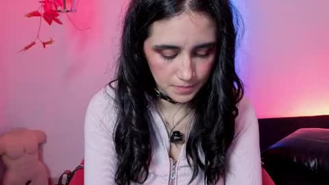 elowen_halley1 online show from March 23, 2026, 7:12 am