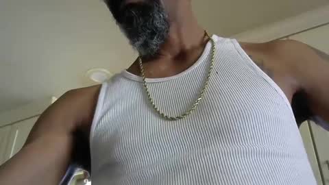 Snapshot of elparador chatting on February 2, 2025, 8:41 pm El Parador online show from February 2, 2025, 8:41 pm