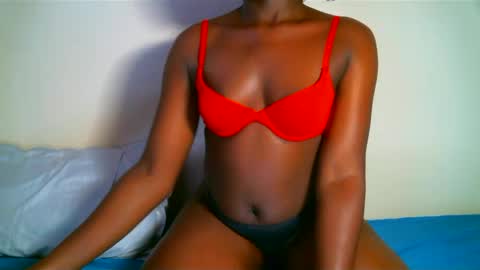 Snapshot of elphaba01 chatting on February 18, 2025, 10:27 am Elphaba online show from February 18, 2025, 10:27 am