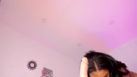 Snapshot of elsiemorrison chatting on November 4, 2025, 7:02 pm elsiemorrison online show from November 4, 2025, 7:02 pm