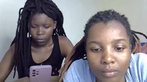 Snapshot of elvier_pretty chatting on November 7, 2025, 9:15 pm flo online show from November 7, 2025, 9:15 pm