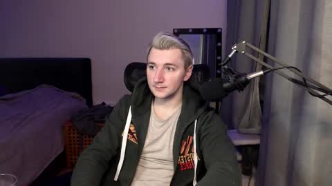 Elvin Vaenight online show from November 29, 2025, 11:19 pm