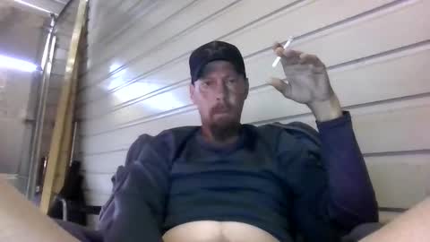 Snapshot of elwooood7 chatting on April 24, 2026, 2:08 pm elwooood7 online show from April 24, 2026, 2:08 pm