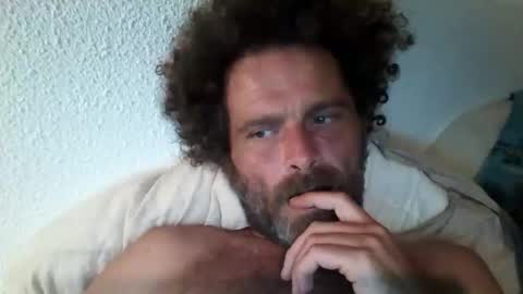 Snapshot of elyjahoye chatting on September 21, 2025, 11:17 pm elyjahoye online show from September 21, 2025, 11:17 pm