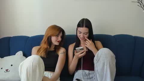 Snapshot of elza_rose chatting on July 13, 2026, 9:34 am elza_rose online show from July 13, 2026, 9:34 am