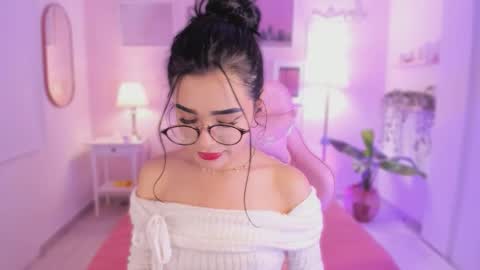 Snapshot of ema_soul chatting on November 18, 2025, 8:13 pm emma soul online show from November 18, 2025, 8:13 pm