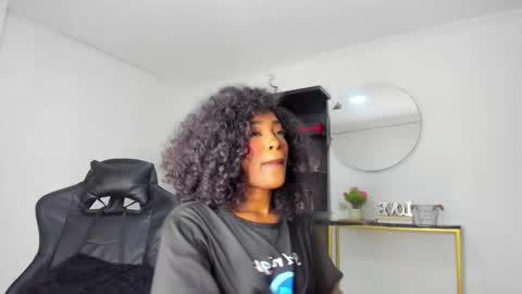 Snapshot of emattaylor chatting on November 21, 2025, 12:59 pm . online show from November 21, 2025, 12:59 pm