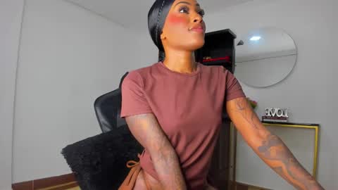 Snapshot of emattaylor chatting on November 29, 2025, 11:02 am . online show from November 29, 2025, 11:02 am