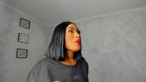 Snapshot of emattaylor chatting on December 15, 2025, 10:52 am . online show from December 15, 2025, 10:52 am