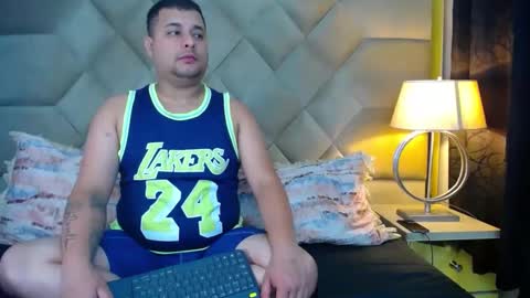 Ember and Wanda online show from March 7, 2025, 2:15 am