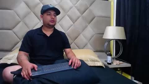 Ember and Wanda online show from March 9, 2025, 4:27 am