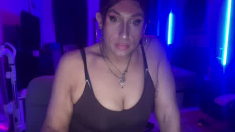 Snapshot of emberrrose87 chatting on July 5, 2026, 6:31 am emberrrose87 online show from July 5, 2026, 6:31 am