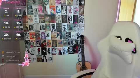 Snapshot of embervexen chatting on February 3, 2026, 6:40 am Ember online show from February 3, 2026, 6:40 am