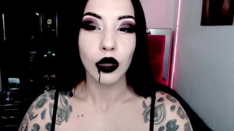 Emerald Black online show from December 2, 2025, 2:50 am