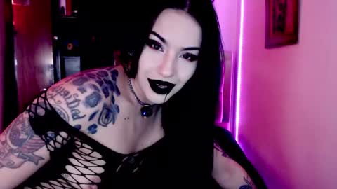 Snapshot of emearld_black chatting on June 29, 2026, 4:52 am Emerald Black online show from June 29, 2026, 4:52 am