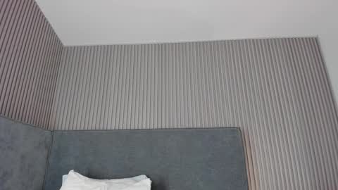 Snapshot of emelie_89 chatting on November 4, 2025, 12:04 pm emelie_89 online show from November 4, 2025, 12:04 pm