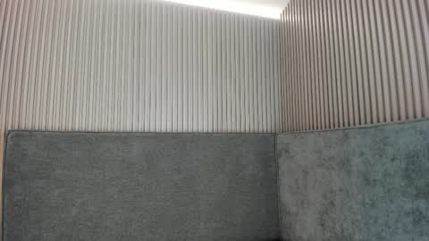 Snapshot of emelie_89 chatting on November 5, 2025, 11:32 am emelie_89 online show from November 5, 2025, 11:32 am