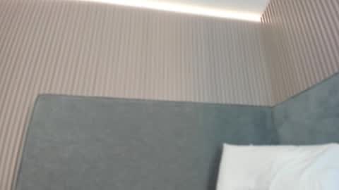 Snapshot of emelie_89 chatting on December 2, 2025, 12:21 pm emelie_89 online show from December 2, 2025, 12:21 pm