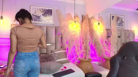 Emily  online show from January 21, 2025, 3:59 am