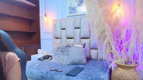 Emily  online show from January 23, 2025, 12:04 am