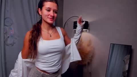 Emma online show from November 9, 2025, 1:15 am