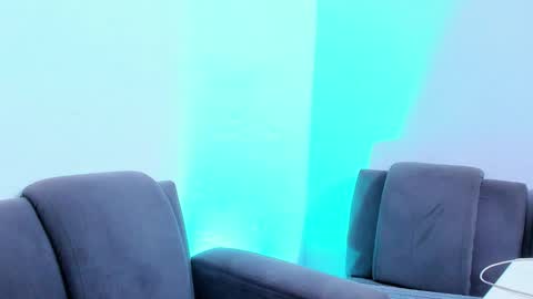 Emy online show from February 1, 2026, 6:28 pm