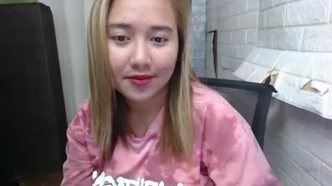 Snapshot of emely_slutxxx chatting on January 13, 2025, 2:18 am Emely online show from January 13, 2025, 2:18 am