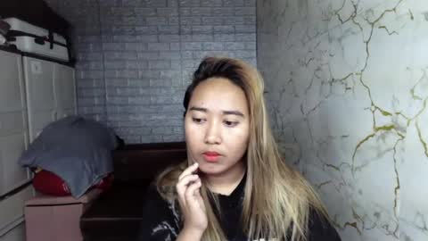 Snapshot of emely_slutxxx chatting on July 2, 2026, 6:08 am Emely online show from July 2, 2026, 6:08 am