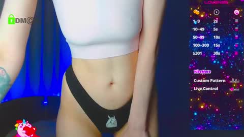 Snapshot of emelycrystal chatting on February 13, 2025, 1:29 am Emely online show from February 13, 2025, 1:29 am