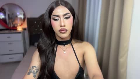 Snapshot of emelywest chatting on February 16, 2026, 3:19 pm EMELY online show from February 16, 2026, 3:19 pm