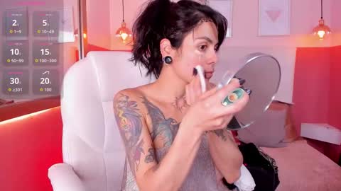 Esmeralda online show from November 19, 2025, 4:51 pm