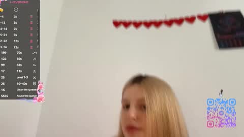 Snapshot of emeraldcotton chatting on February 13, 2026, 11:06 am Gily online show from February 13, 2026, 11:06 am