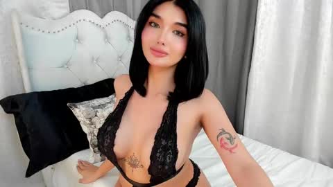 Snapshot of emeraldfvckinggreyson chatting on December 10, 2024, 11:51 pm Emerald online show from December 10, 2024, 11:51 pm