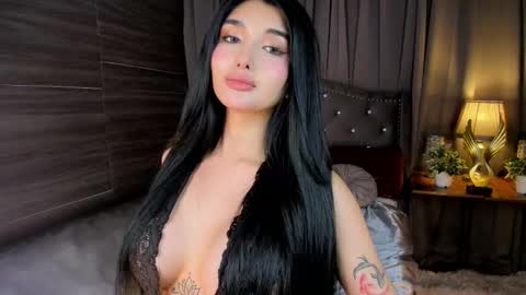 Snapshot of emeraldfvckinggreyson chatting on January 3, 2025, 8:11 pm Emerald online show from January 3, 2025, 8:11 pm