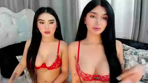 Snapshot of emeraldfvckinggreyson chatting on January 20, 2025, 9:43 pm Emerald online show from January 20, 2025, 9:43 pm